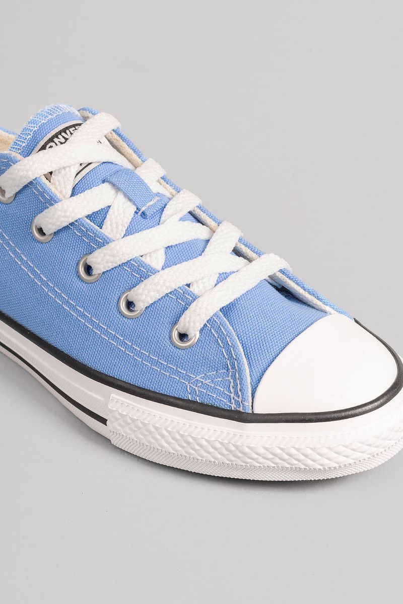 Kids light cheap blue converse