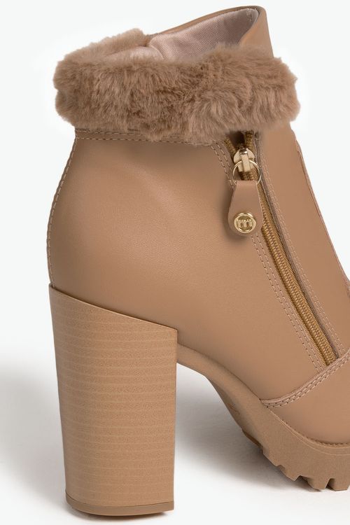 Bota Feminina Cano Curto Moleca Yasmina