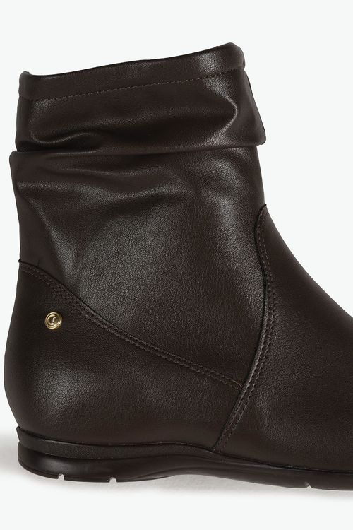 Bota Feminina Cano Curto Comfortflex Priscila