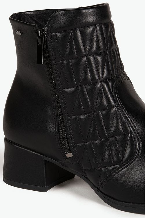 Bota Feminina Cano Curto Dakota Carlotta