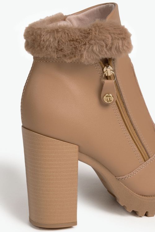 Bota Feminina Cano Curto Moleca Yasmina