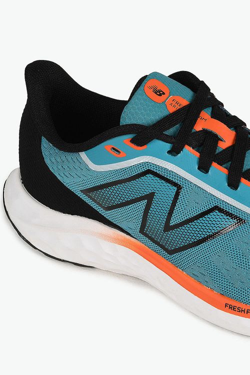 Tênis New Balance Arishi v4 Masculino
